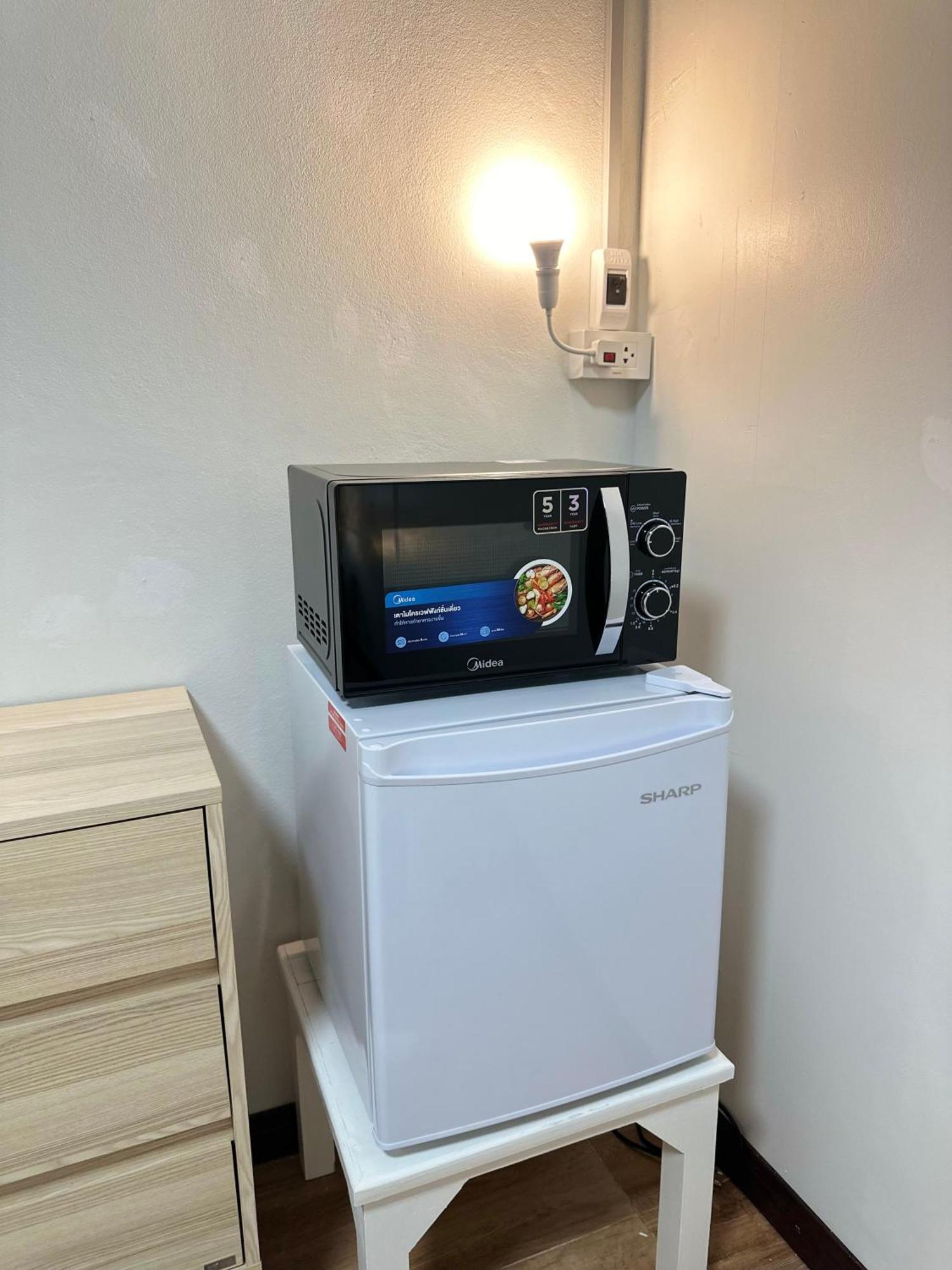 Service Apartment ห้อง102 ใจกลางเมืองใกล้แหล่งท่องเที่ยว Lampang Eksteriør billede
